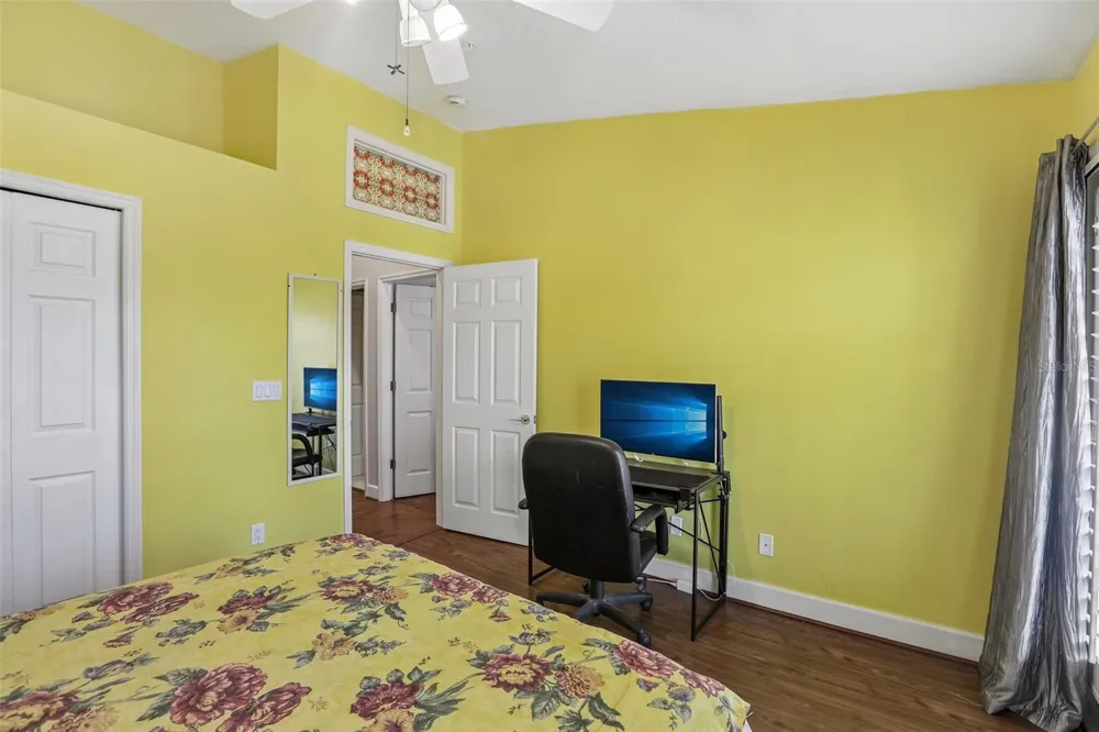 113 YACHT CLUB CIRCLE North Redington Beach, FL 33708