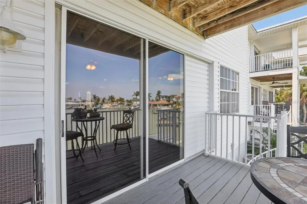 113 YACHT CLUB CIRCLE North Redington Beach, FL 33708