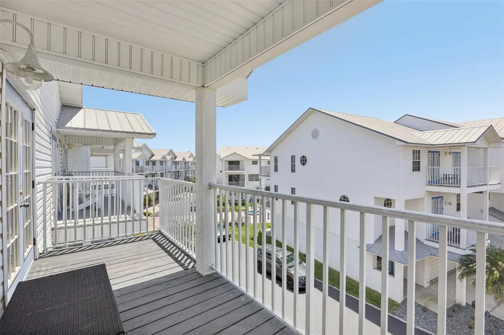 113 YACHT CLUB CIRCLE North Redington Beach, FL 33708