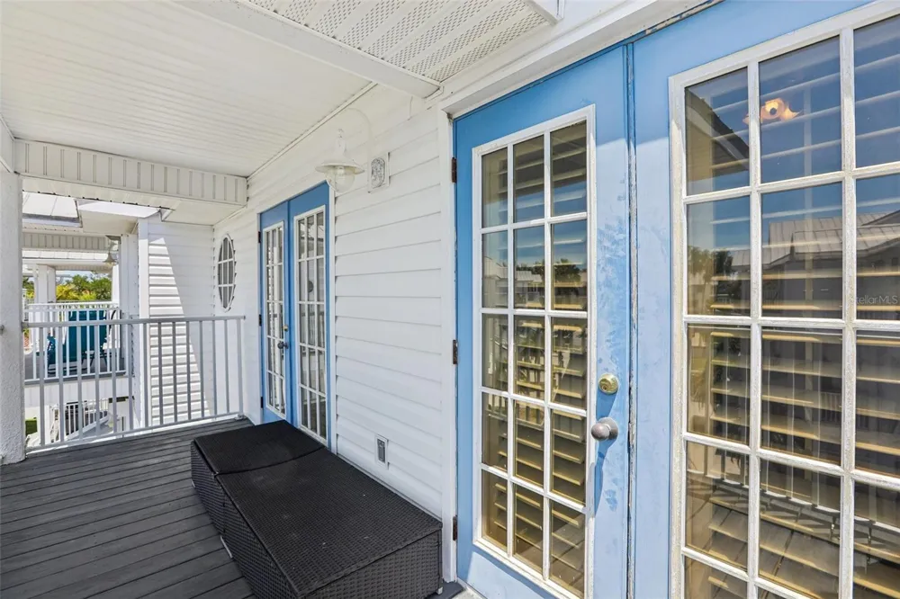 113 YACHT CLUB CIRCLE North Redington Beach, FL 33708