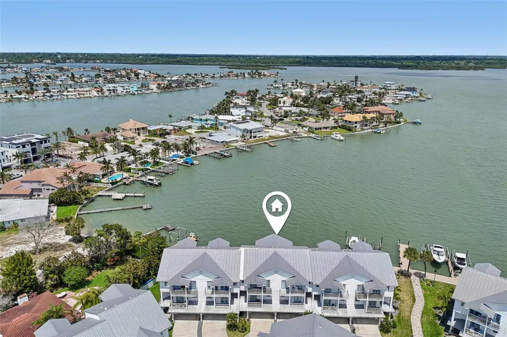 113 YACHT CLUB CIRCLE North Redington Beach, FL 33708