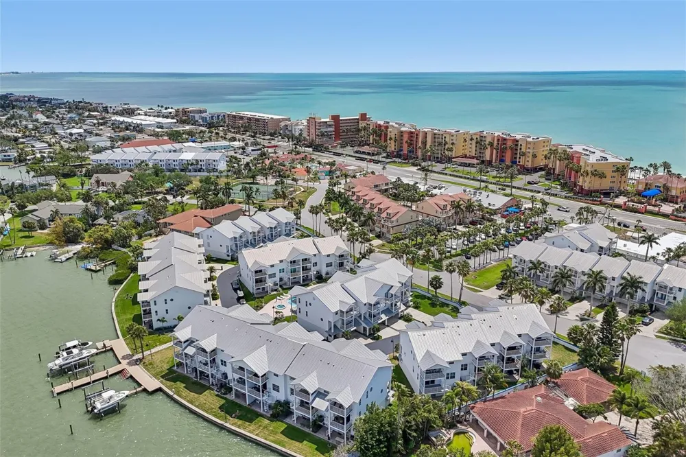 113 YACHT CLUB CIRCLE North Redington Beach, FL 33708