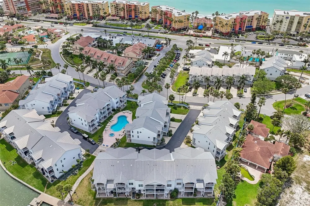 113 YACHT CLUB CIRCLE North Redington Beach, FL 33708