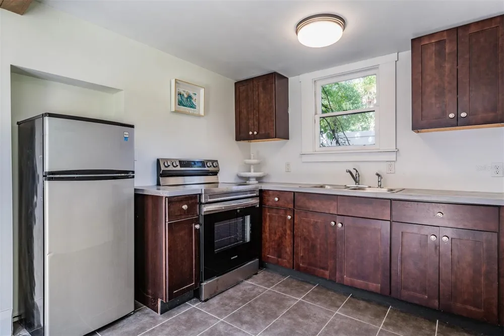 4109 SEMINOLE AVENUE Tampa, FL 33603