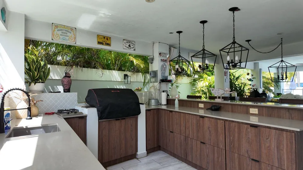 623 MAR DE BERING Dorado, PR 00646