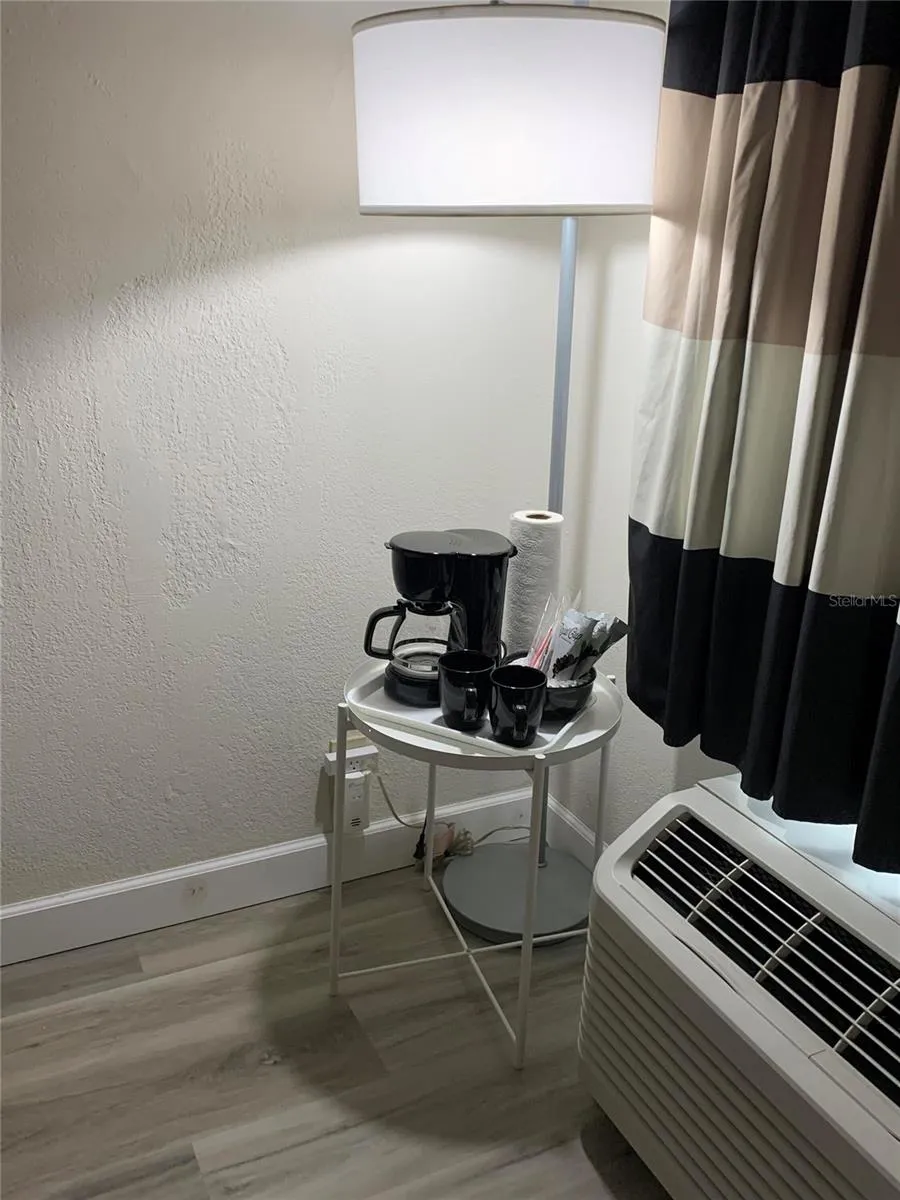 7150 TAMIAMI TRAIL #S-604 Sarasota, FL 34243