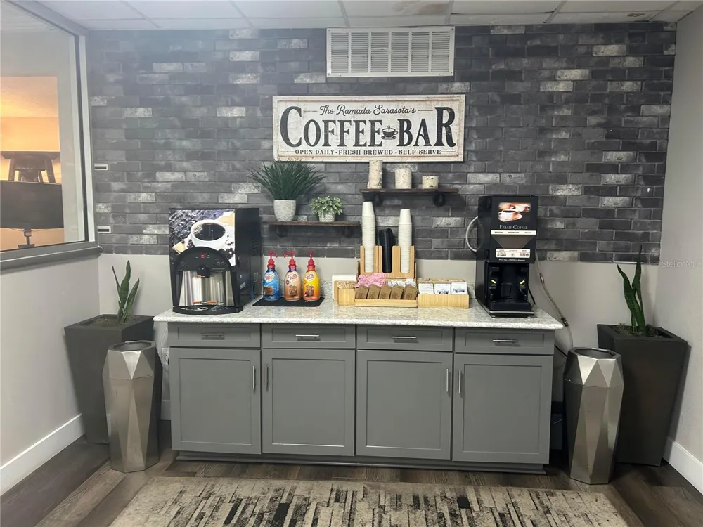 7150 TAMIAMI TRAIL #S-604 Sarasota, FL 34243