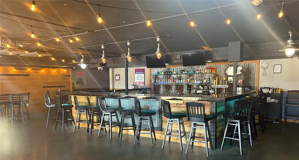 7150 TAMIAMI TRAIL #S-604 Sarasota, FL 34243