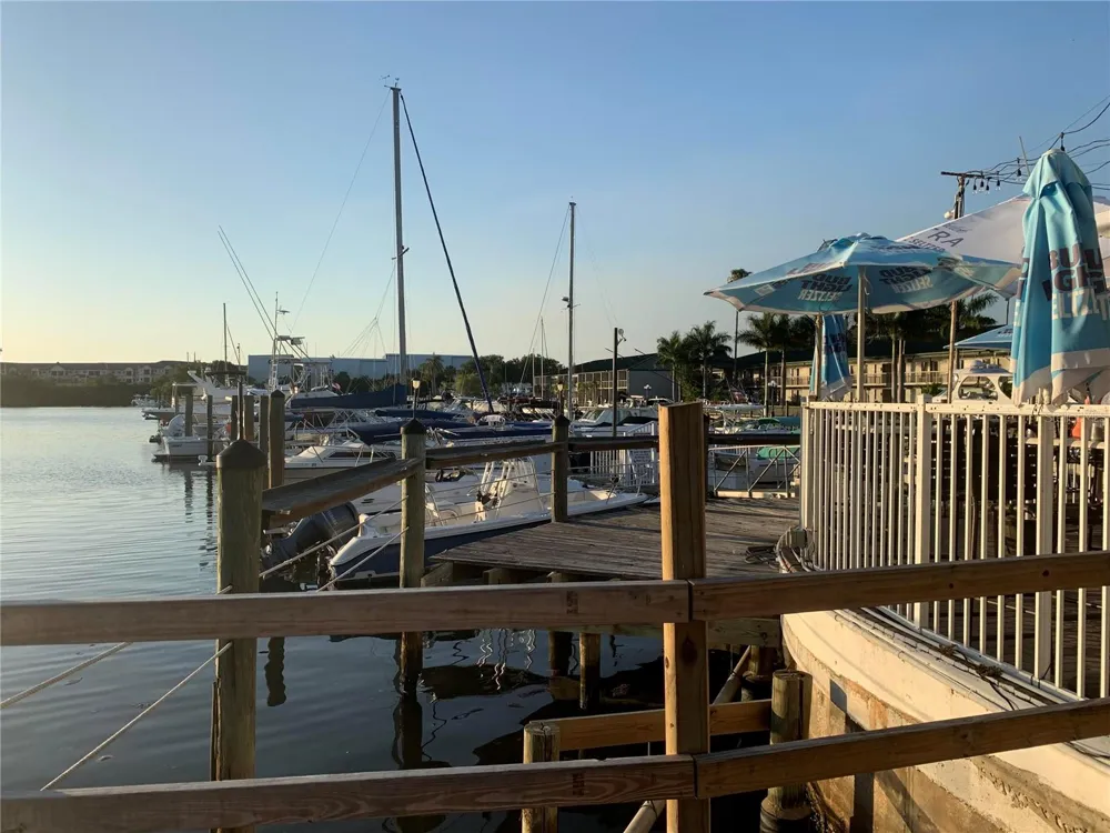 7150 TAMIAMI TRAIL #S-604 Sarasota, FL 34243
