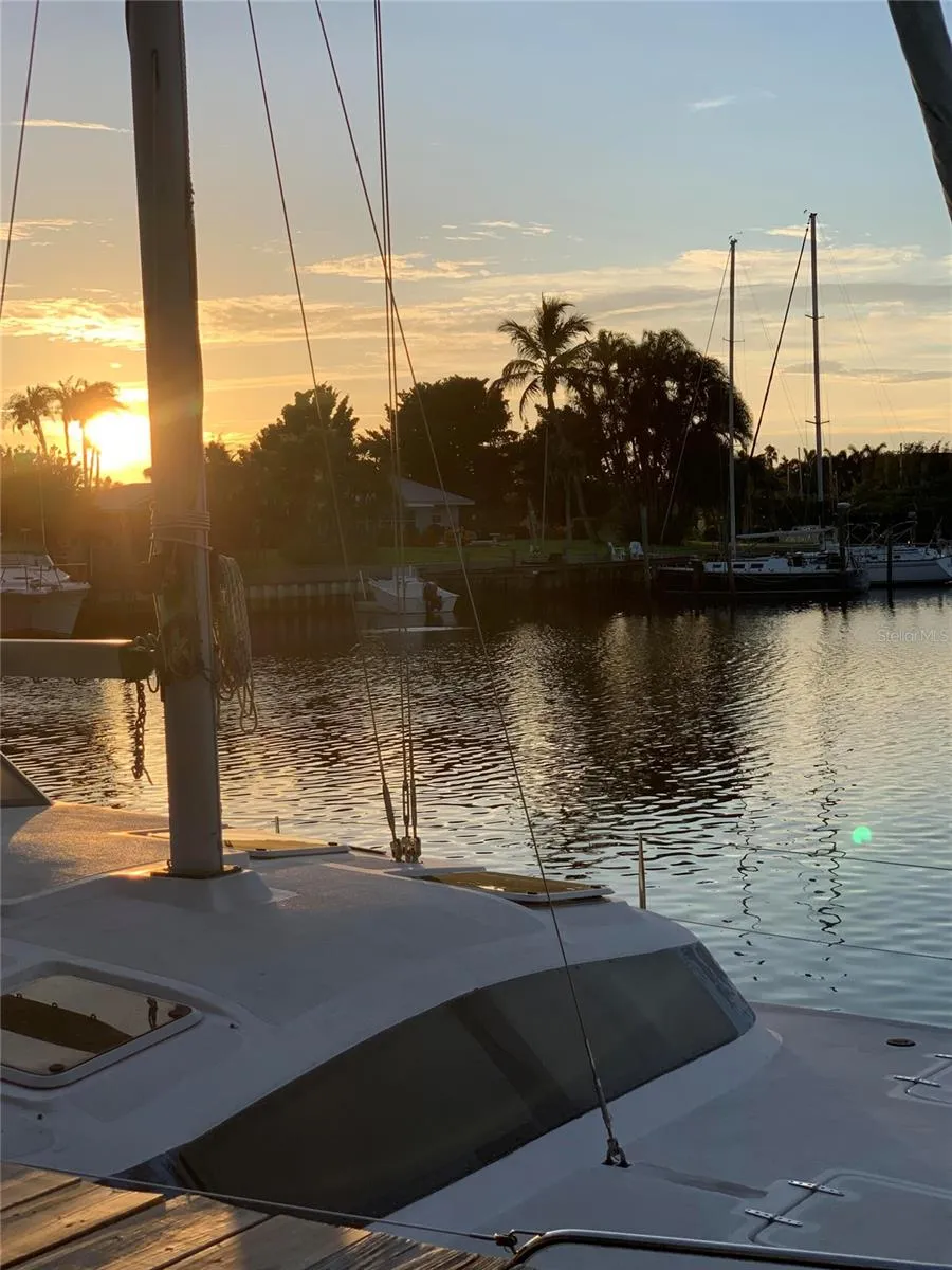 7150 TAMIAMI TRAIL #S-604 Sarasota, FL 34243