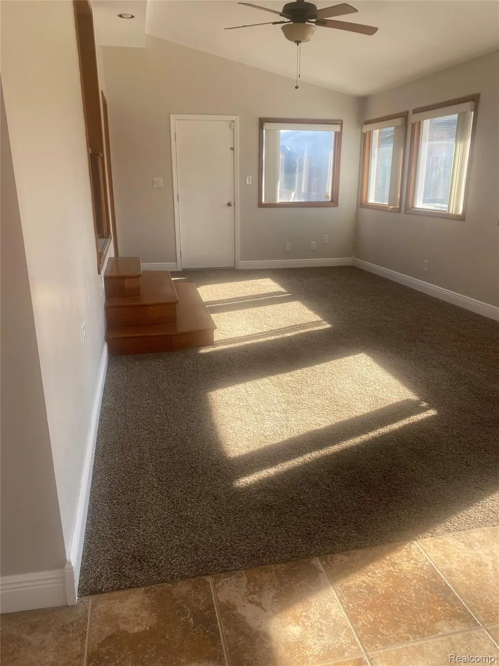 23349 Roxana Avenue Eastpointe City, MI 48021