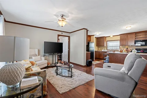 3544 Midsummer Lane