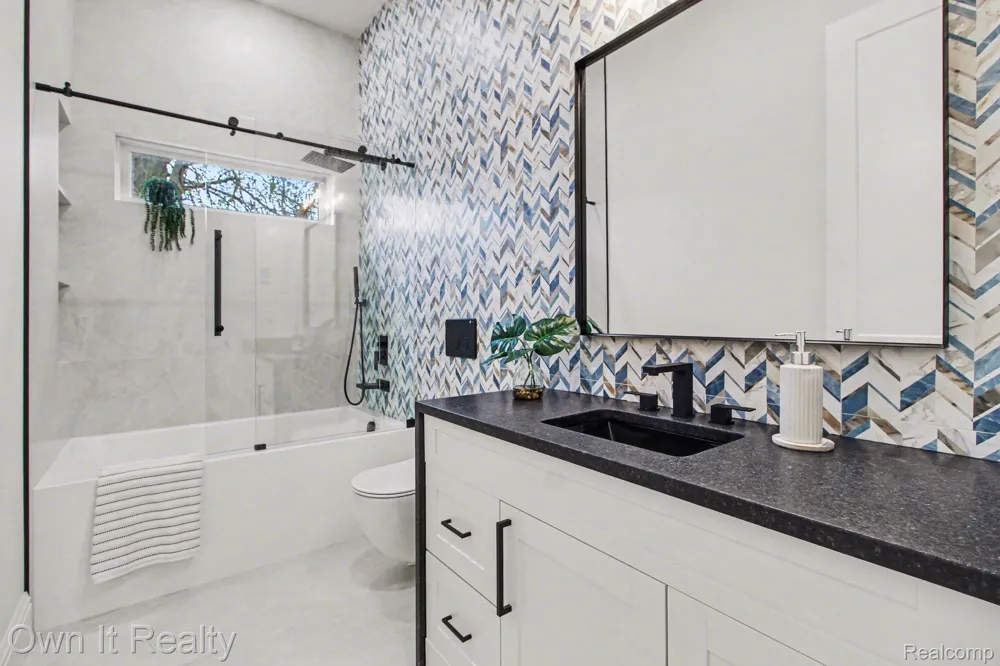 2020 Edgewater Street Frenchtown Township, MI 48162