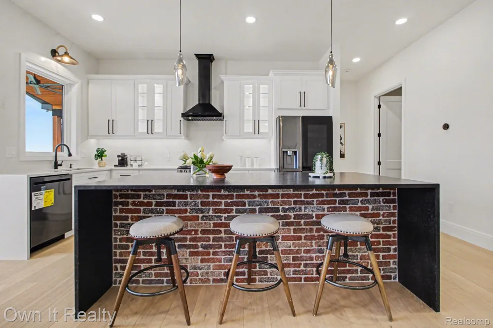 2020 Edgewater Street Frenchtown Township, MI 48162