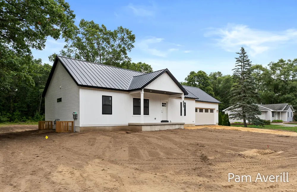 2336 Macarthur Road Muskegon Charter Township, MI 49442