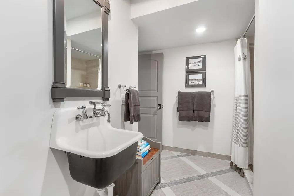 4076 Fiddlers Way Laketown Township, MI 49423