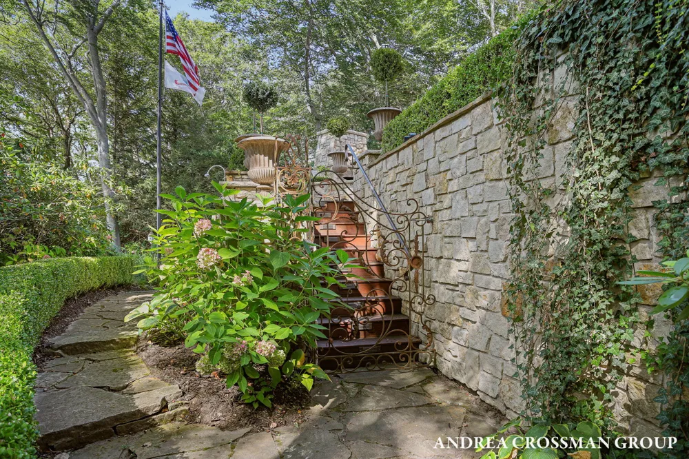 4076 Fiddlers Way Laketown Township, MI 49423