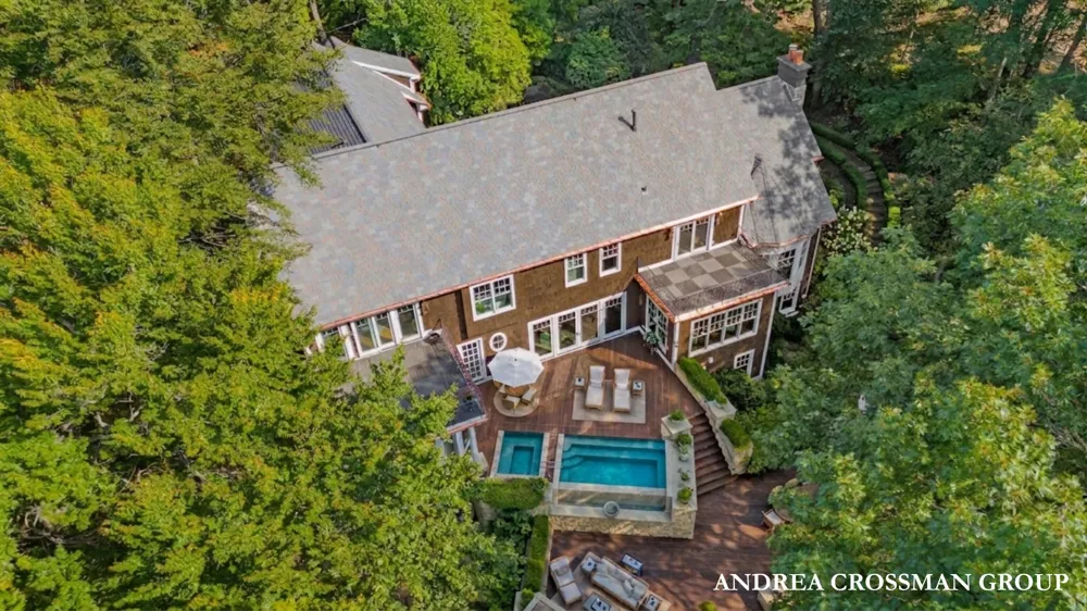 4076 Fiddlers Way Laketown Township, MI 49423
