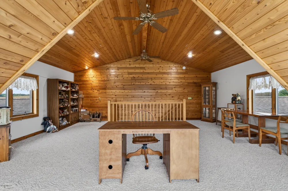 20200 Hibma Road Burdell Township, MI 49688