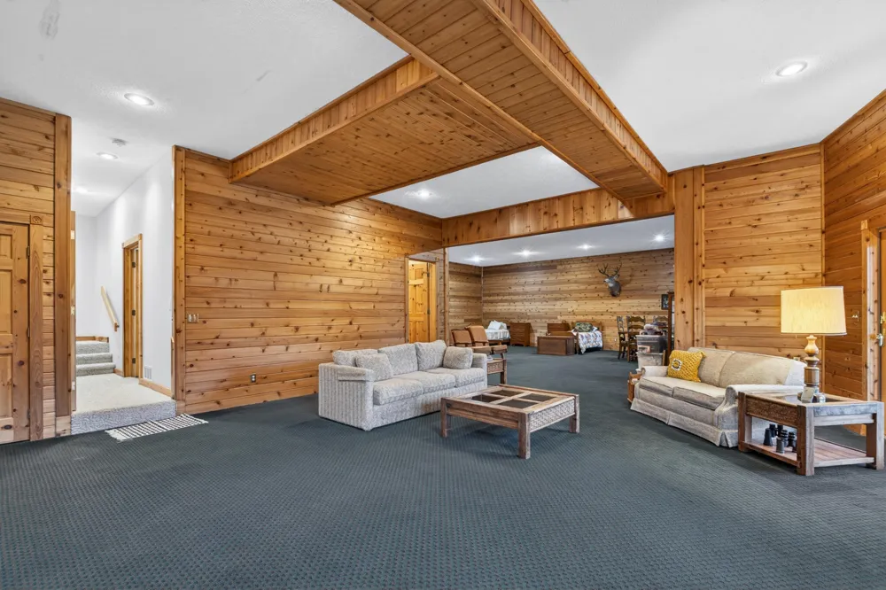 20200 Hibma Road Burdell Township, MI 49688