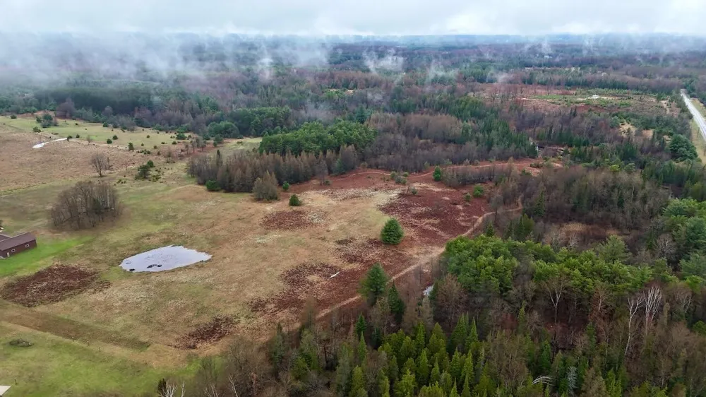 20200 Hibma Road Burdell Township, MI 49688