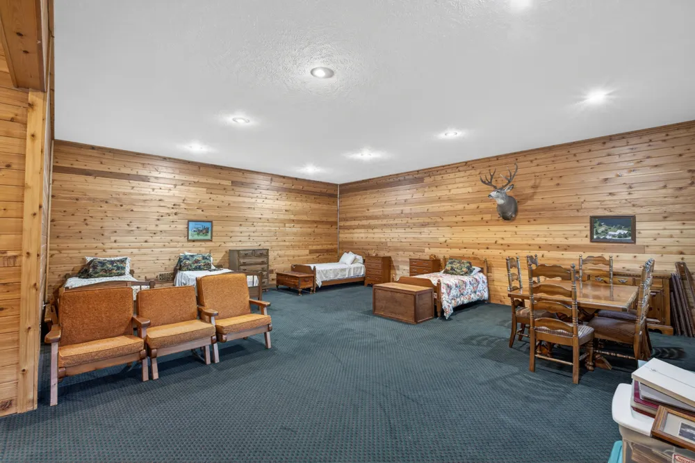 20200 Hibma Road Burdell Township, MI 49688