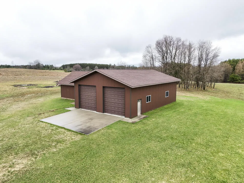20200 Hibma Road Burdell Township, MI 49688