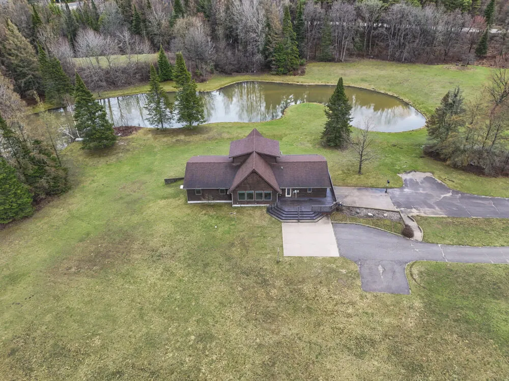 20200 Hibma Road Burdell Township, MI 49688