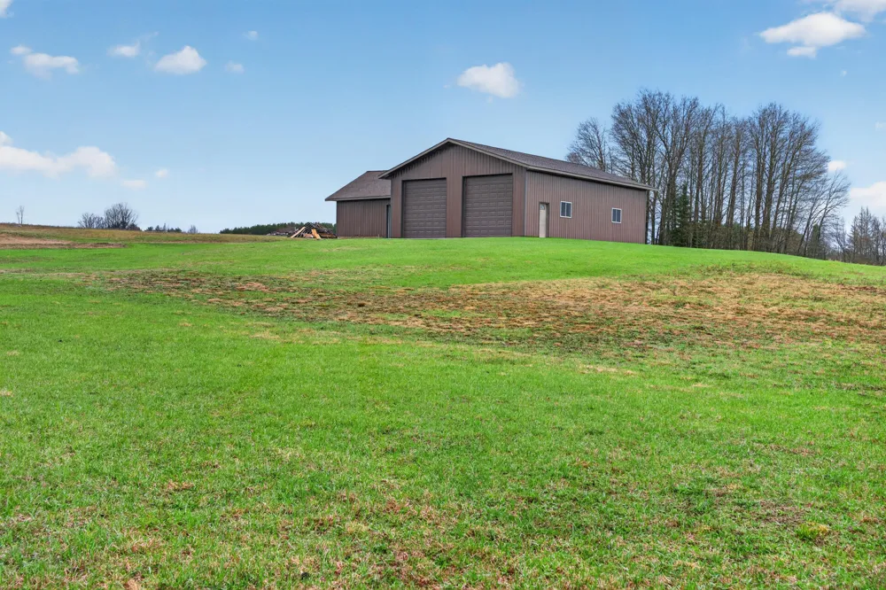 20200 Hibma Road Burdell Township, MI 49688