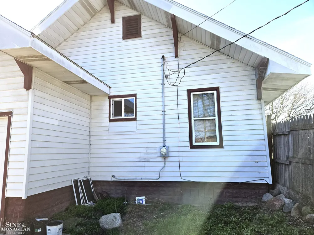 1211 Minnie Street Port Huron City, MI 48060