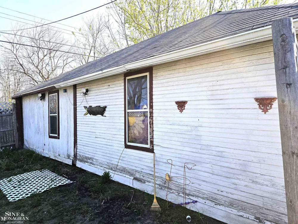 1211 Minnie Street Port Huron City, MI 48060