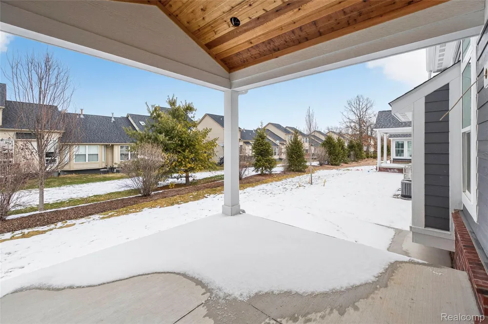 1476 Turner Drive #3 Commerce Charter Township, MI 48390