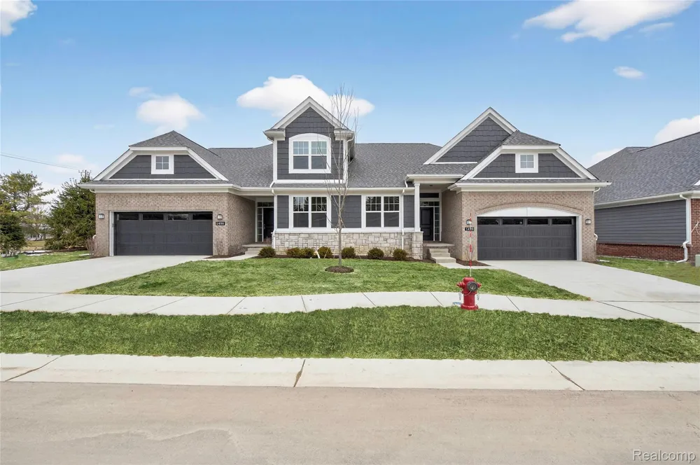 1496 Turner Drive #1 Commerce Charter Township, MI 48390