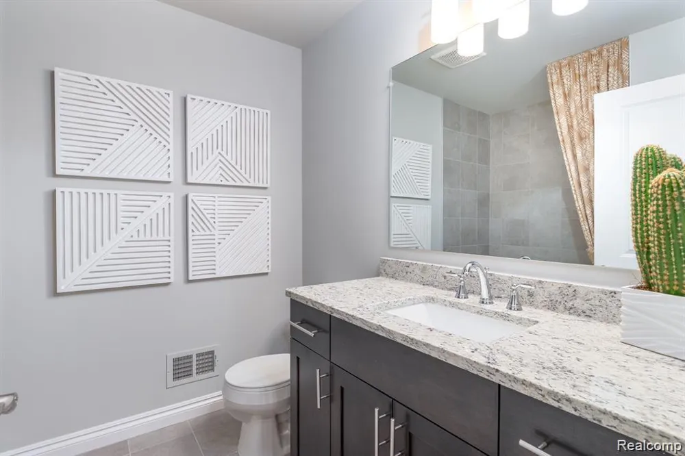 1496 Turner Drive #1 Commerce Charter Township, MI 48390