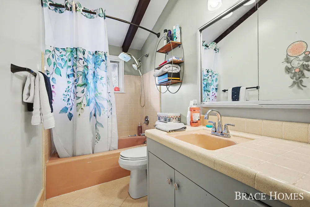 249 Thurman Street Belding City, MI 48809