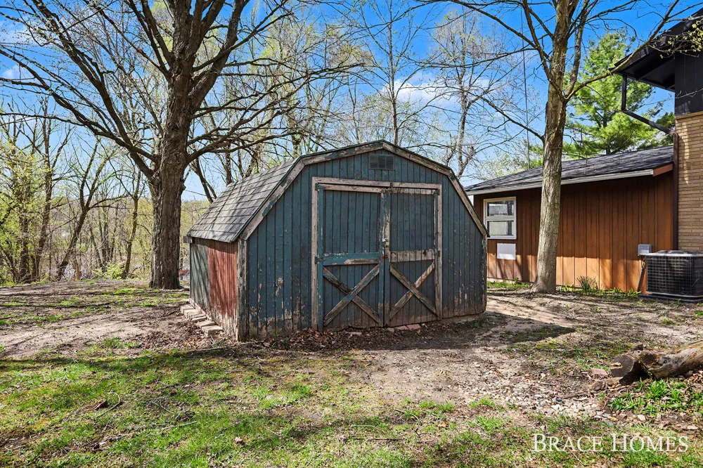 249 Thurman Street Belding City, MI 48809