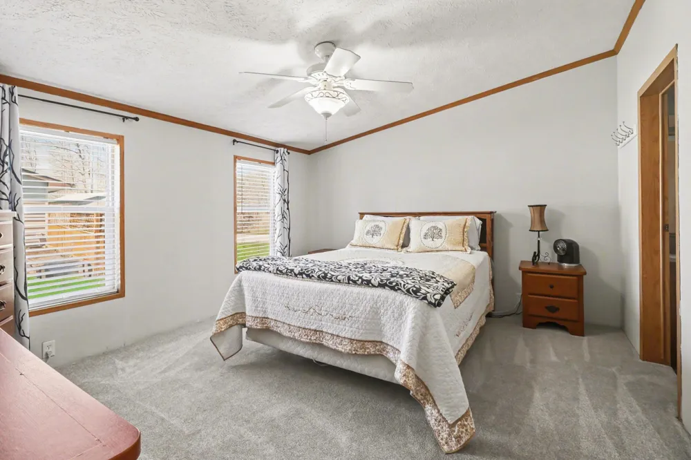 4664 S Eden Lake Road Eden Township, MI 49405