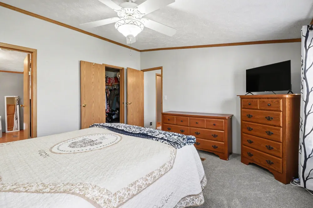 4664 S Eden Lake Road Eden Township, MI 49405
