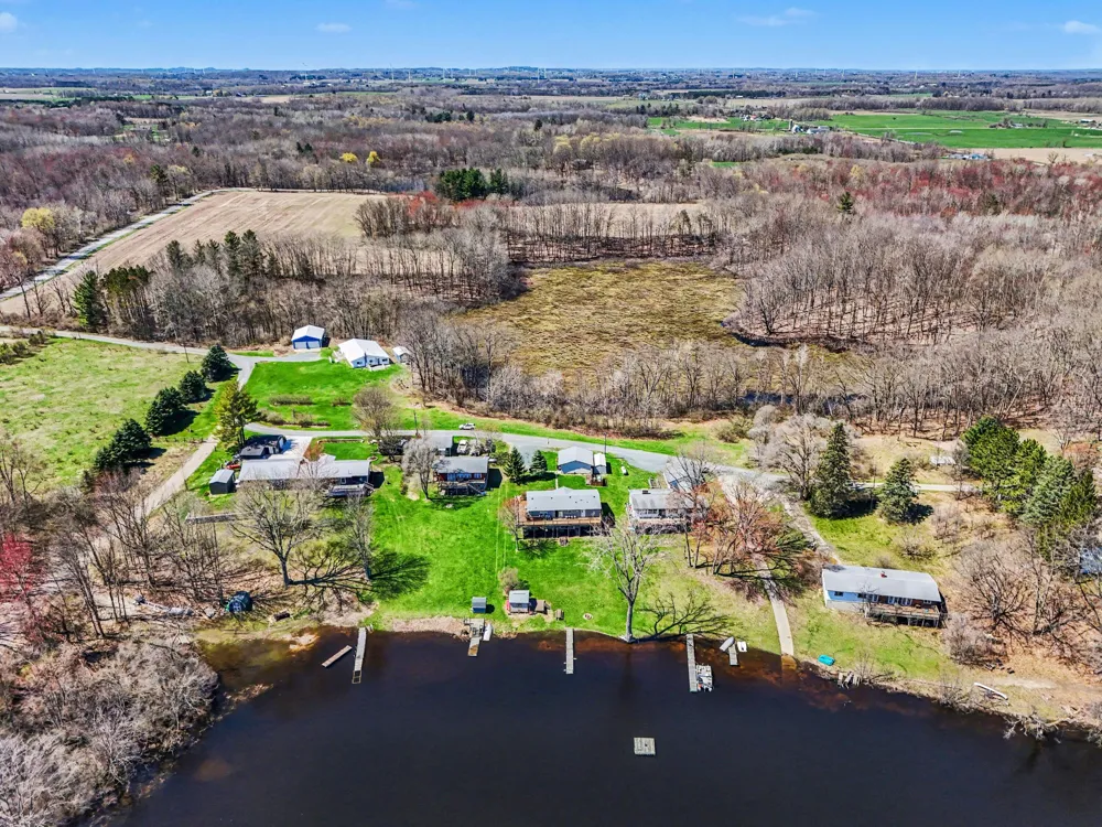 4664 S Eden Lake Road Eden Township, MI 49405
