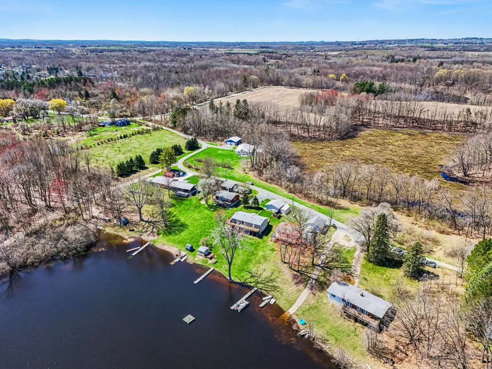 4664 S Eden Lake Road Eden Township, MI 49405