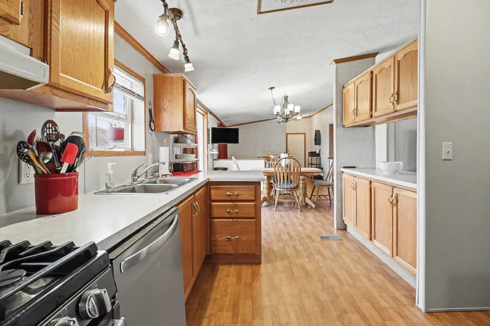 4664 S Eden Lake Road Eden Township, MI 49405