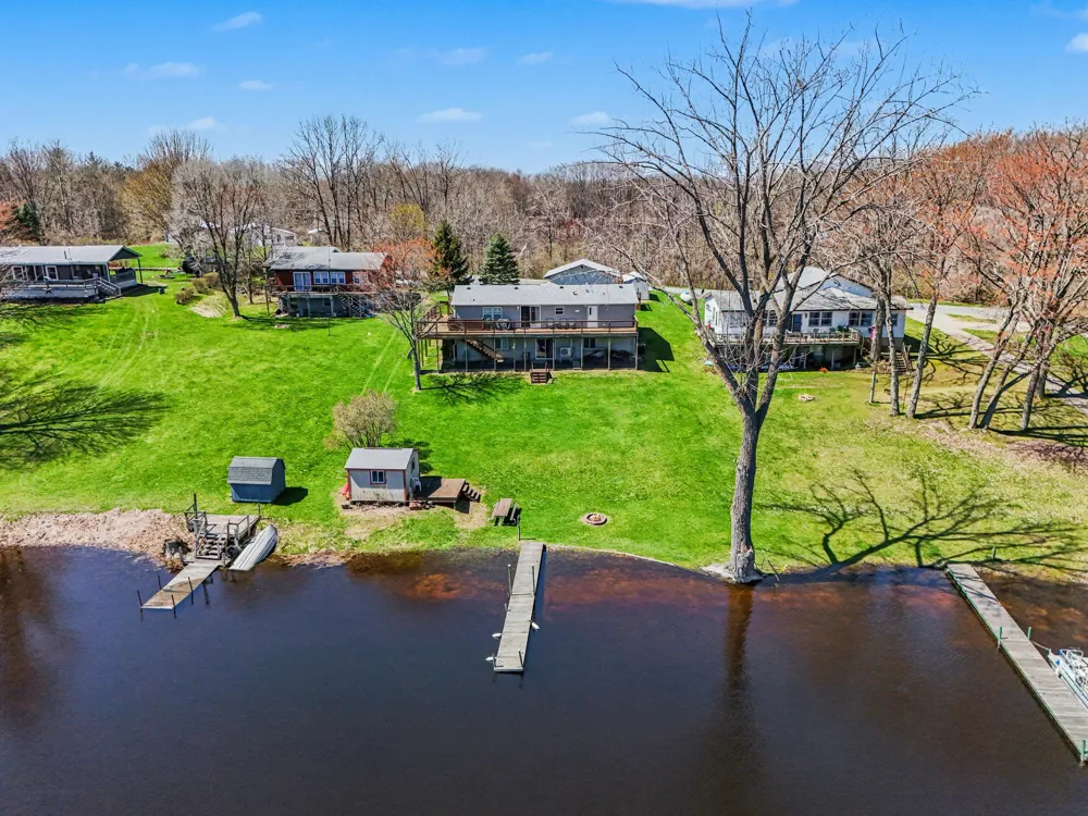 4664 S Eden Lake Road Eden Township, MI 49405