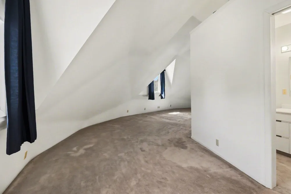 8284 W Lake Holiday Drive Golden Township, MI 49436