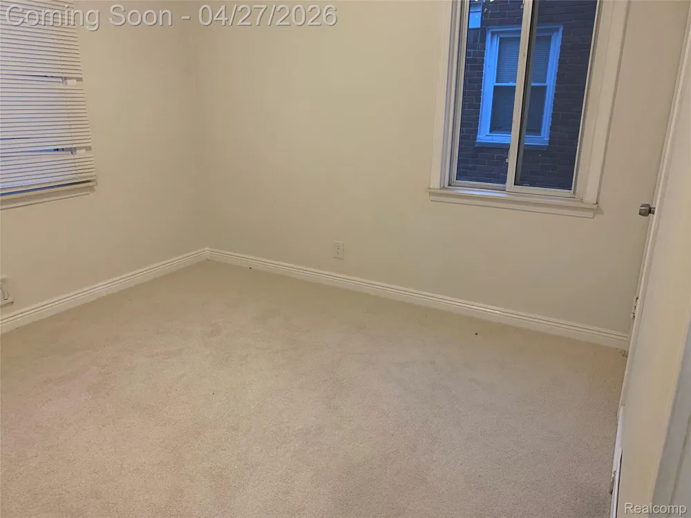 16735 Lincoln Avenue Eastpointe City, MI 48021