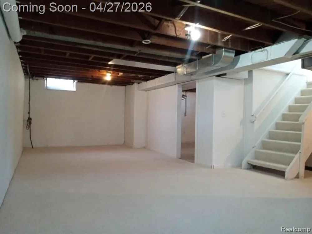 16735 Lincoln Avenue Eastpointe City, MI 48021