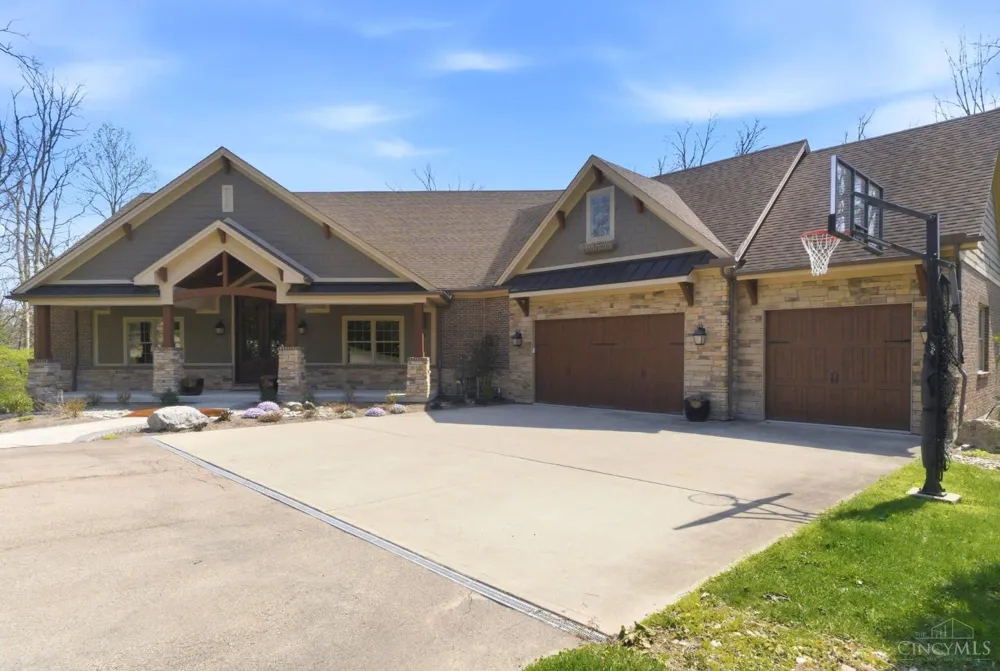 855 Willow Oak Court Clearcreek, OH 45066