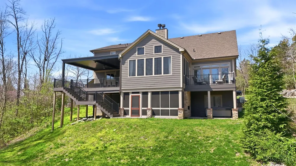 855 Willow Oak Court Clearcreek, OH 45066