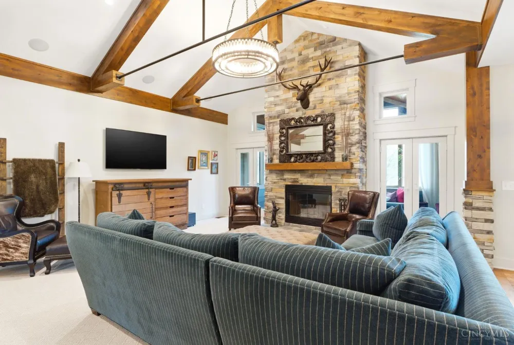 855 Willow Oak Court Clearcreek, OH 45066
