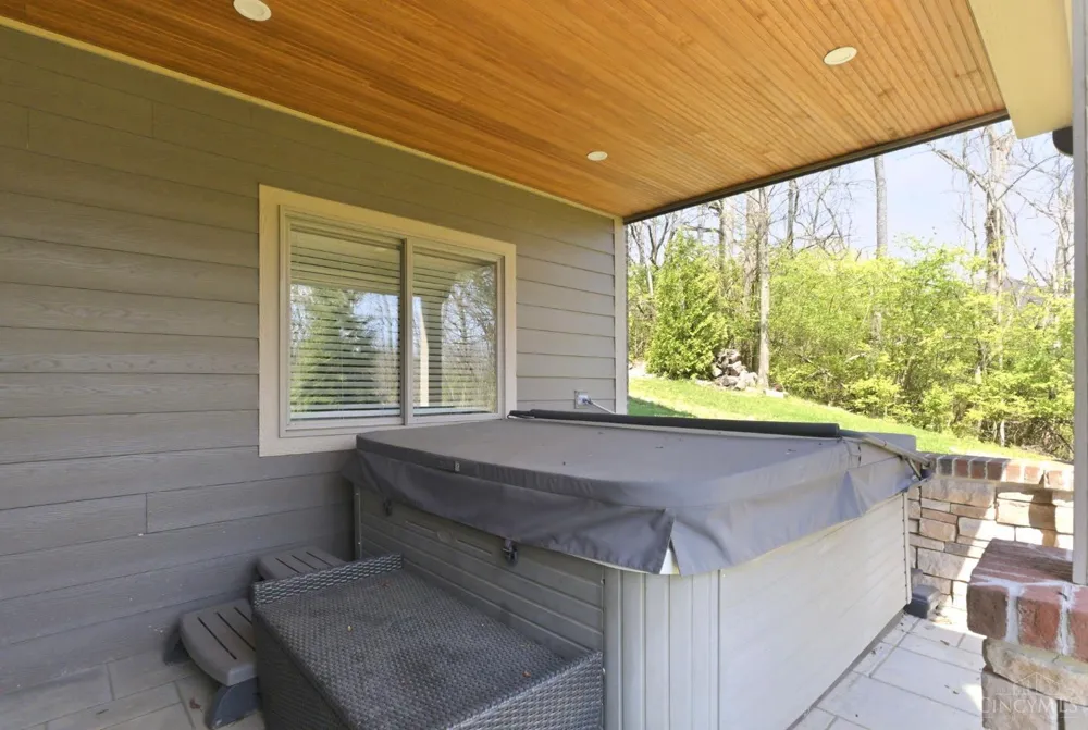 855 Willow Oak Court Clearcreek, OH 45066