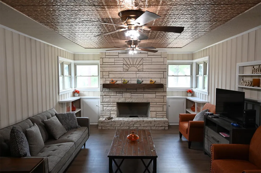 1013 Quail Lane Eagle Lake, TX 77434